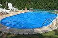 Ovaler Pool-Set 450 x 250 x 120 cm mit Sandfilterpumpe
